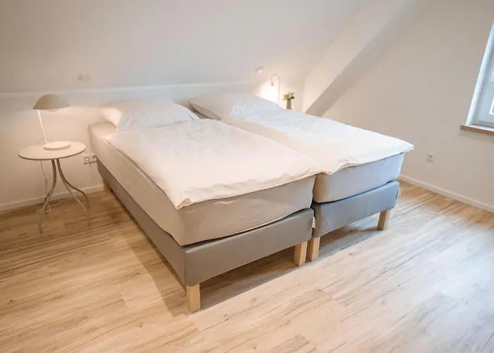 An De Beck Apartment *